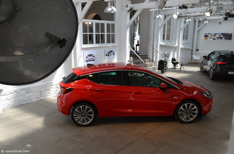 Opel Astra 5 présentation Studio à Paris