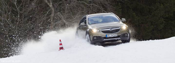 Opel Insignia Coutry Tourer 4x4 Opel Insignia Coutry Tourer 4x4