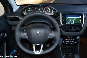 Peugeot 208 Intérieur Essai Carissime