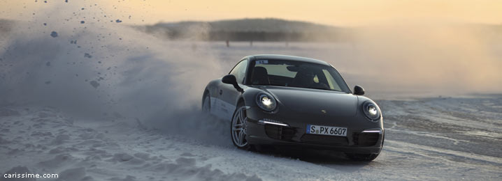 Porsche 911 Carrera 7 - 2011