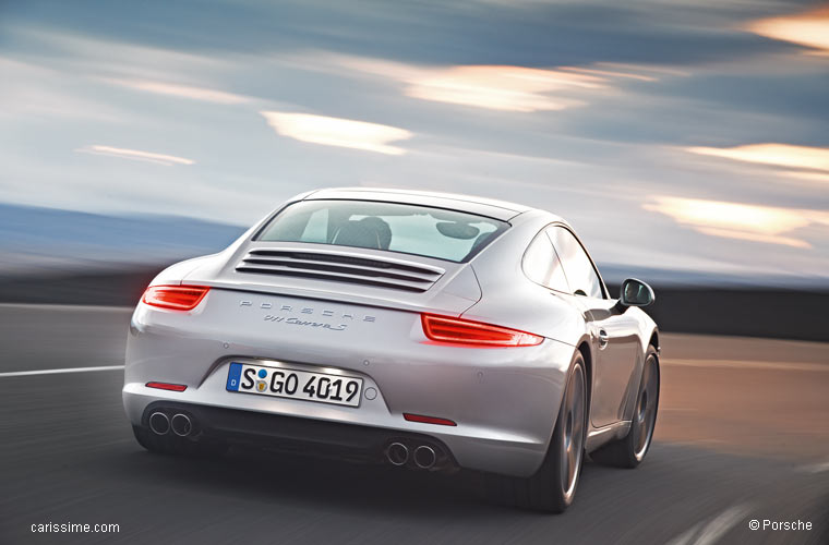 Porsche 911 Carrera 7 - 2011