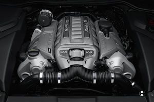 Porsche Cayenne 2 Turbo S 2013 / 2014 Porsche Cayenne 2 Turbo S 2013 / 2014