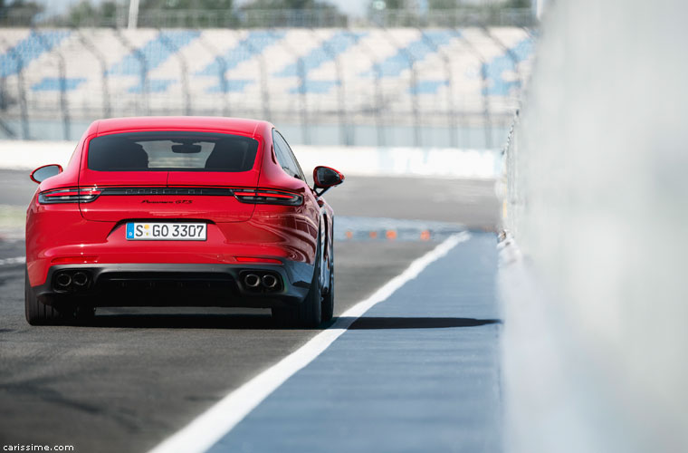 Porsche Panamera GTS 2018