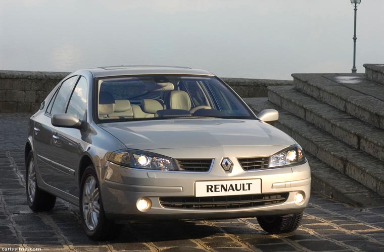 Renault Laguna 2 2005 voiture Familiale