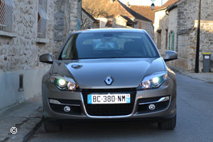 RENAULT LAGUNA III RESTYLAGE 2010 Essai Carissime