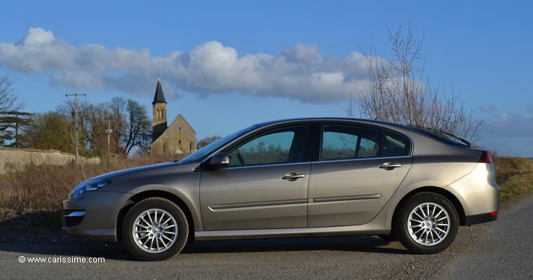 RENAULT LAGUNA III RESTYLAGE 2010  Essai Carissime