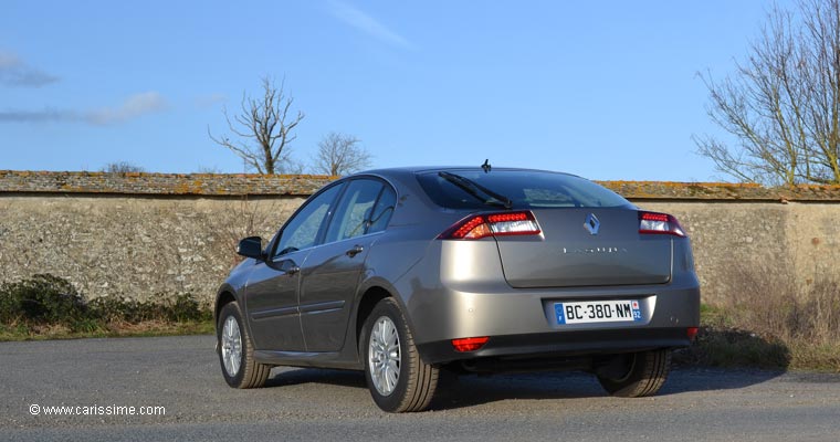 RENAULT LAGUNA III RESTYLAGE 2010  Essai Carissime