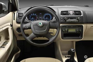 Skoda Fabia 2010 / 2014 Voiture Polyvalente Skoda Fabia 2010 / 2014 Voiture Polyvalente