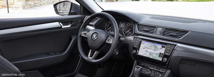 Skoda Superb 3 2015 voiture routière