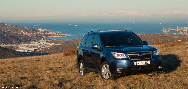 Subaru Forester 4 SUV 4x4 2013