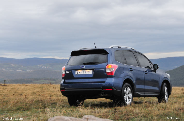 Subaru Forester 4 SUV 4x4 2013