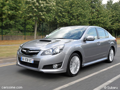 Subaru Legacy 2 Voiture Familiale 2010 / 2014