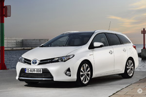 Toyota Auris 2 Break Touring 2013 / 2015 Toyota Auris 2 Break Touring 2013 / 2015