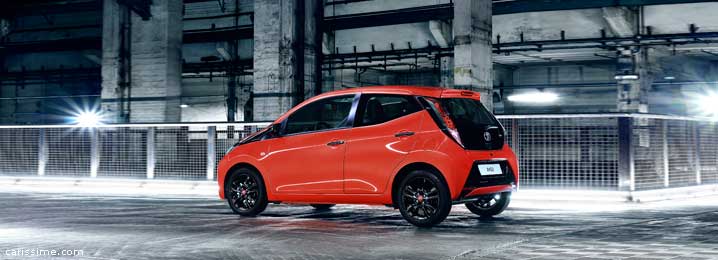 Toyota Aygo 2 2014 Mini Citadine Toyota Aygo 2 2014 Mini Citadine