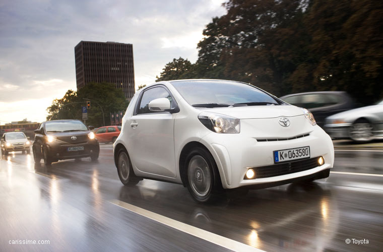 Toyota iQ Mini Citadine 2009 / 2014