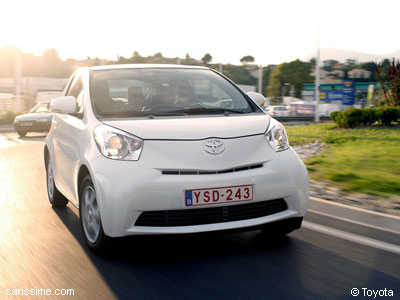 Toyota iQ Mini Citadine 2009 / 2014