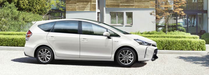 Toyota Prius + Hybride 2015 restylage Toyota Prius + Hybride 2015 restylage