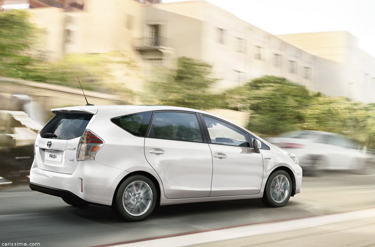 Toyota Prius + Hybride 2015 restylage