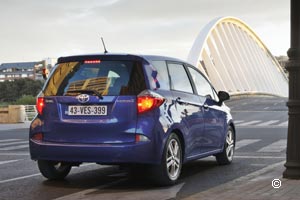Toyota Verso-S Petit Monospace 2011 Toyota Verso-S Petit Monospace 2011