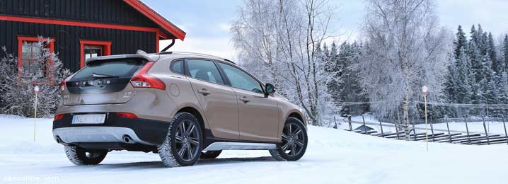 Volvo V40 Cross Country 2013