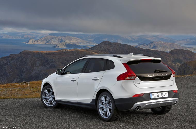 Volvo V40 Cross Country 2013