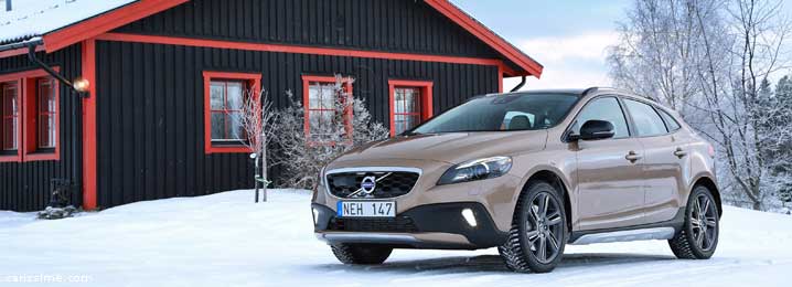 Volvo V40 Cross Country 2013