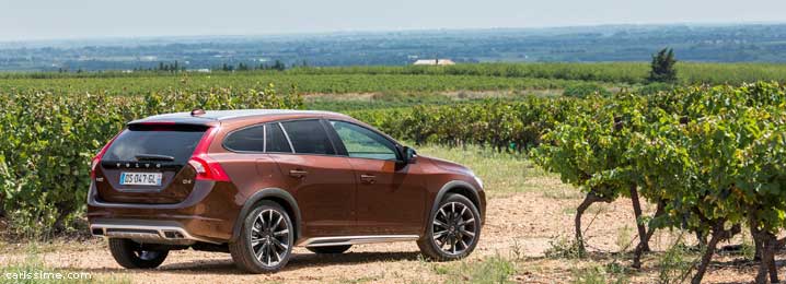 Volvo V60 Cross Country 2015