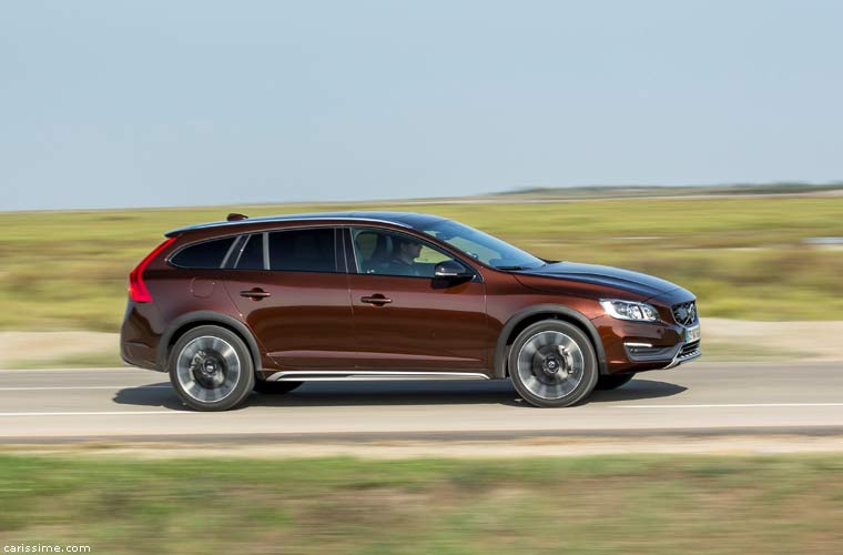 Volvo V60 Cross Country 2015